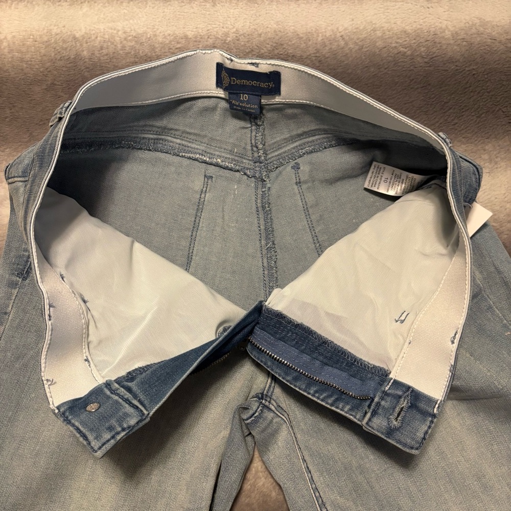 Democracy Absolution Itty Bitty Bootcut Jeans Tal… - image 10